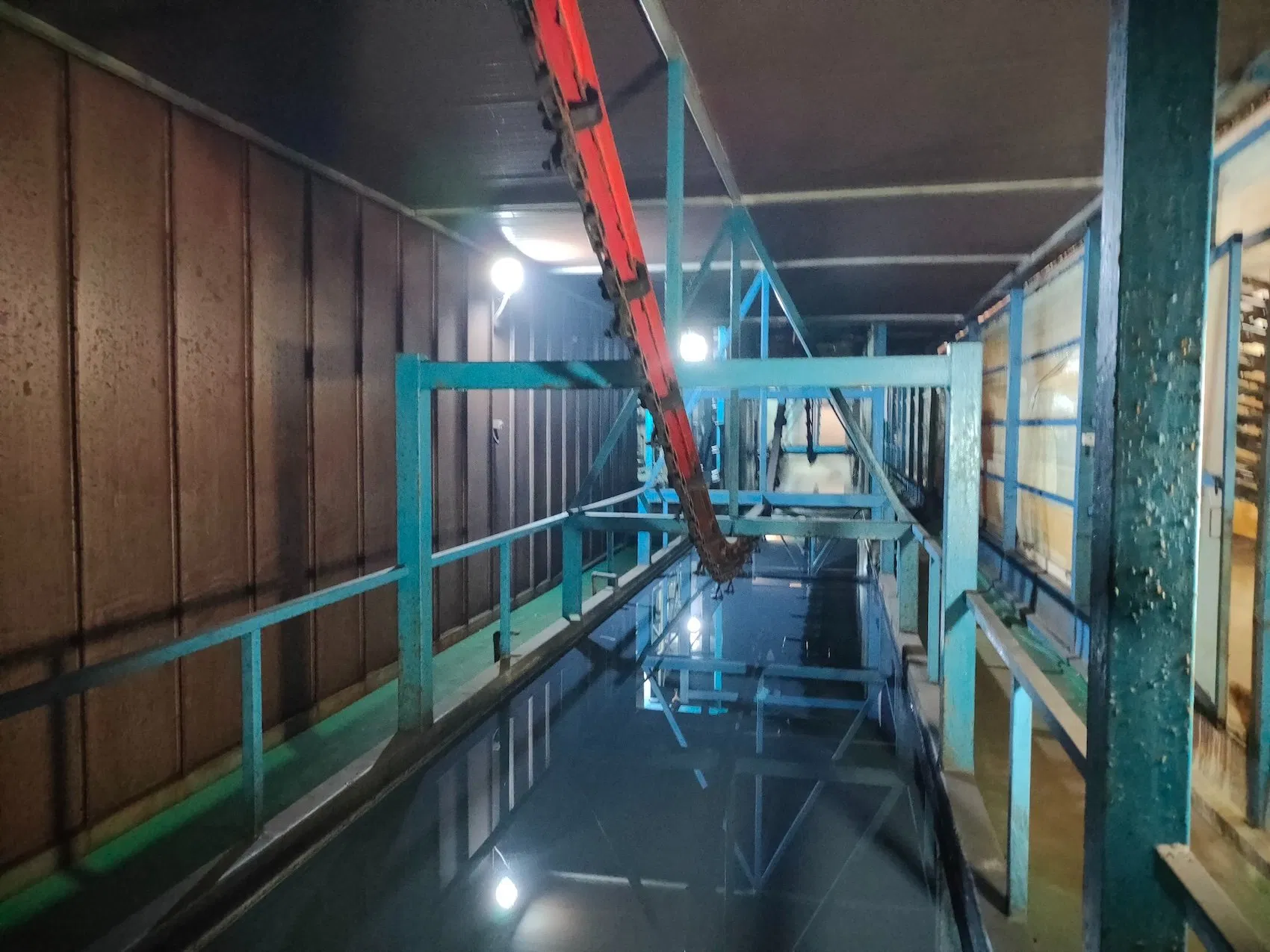 Anti-Corrosion PVC Prefab Capsule House Coated Durable Disaster Housing