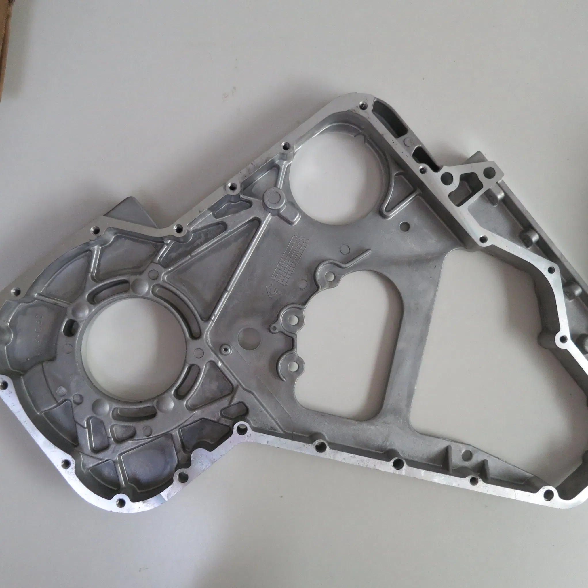 High-Quality Diesel Engine Gear Housing 3926721 3926518 for 6CT 6CT8.3 240HP Construction Machinery Parts