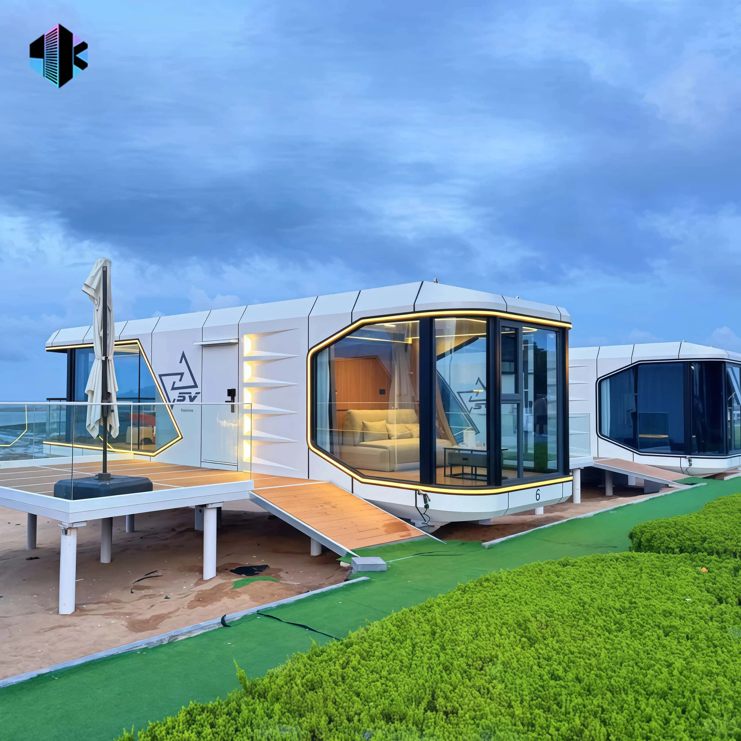 Customized Modular Space Capsule Houses with Insulated Shells and Intelligent Hotels