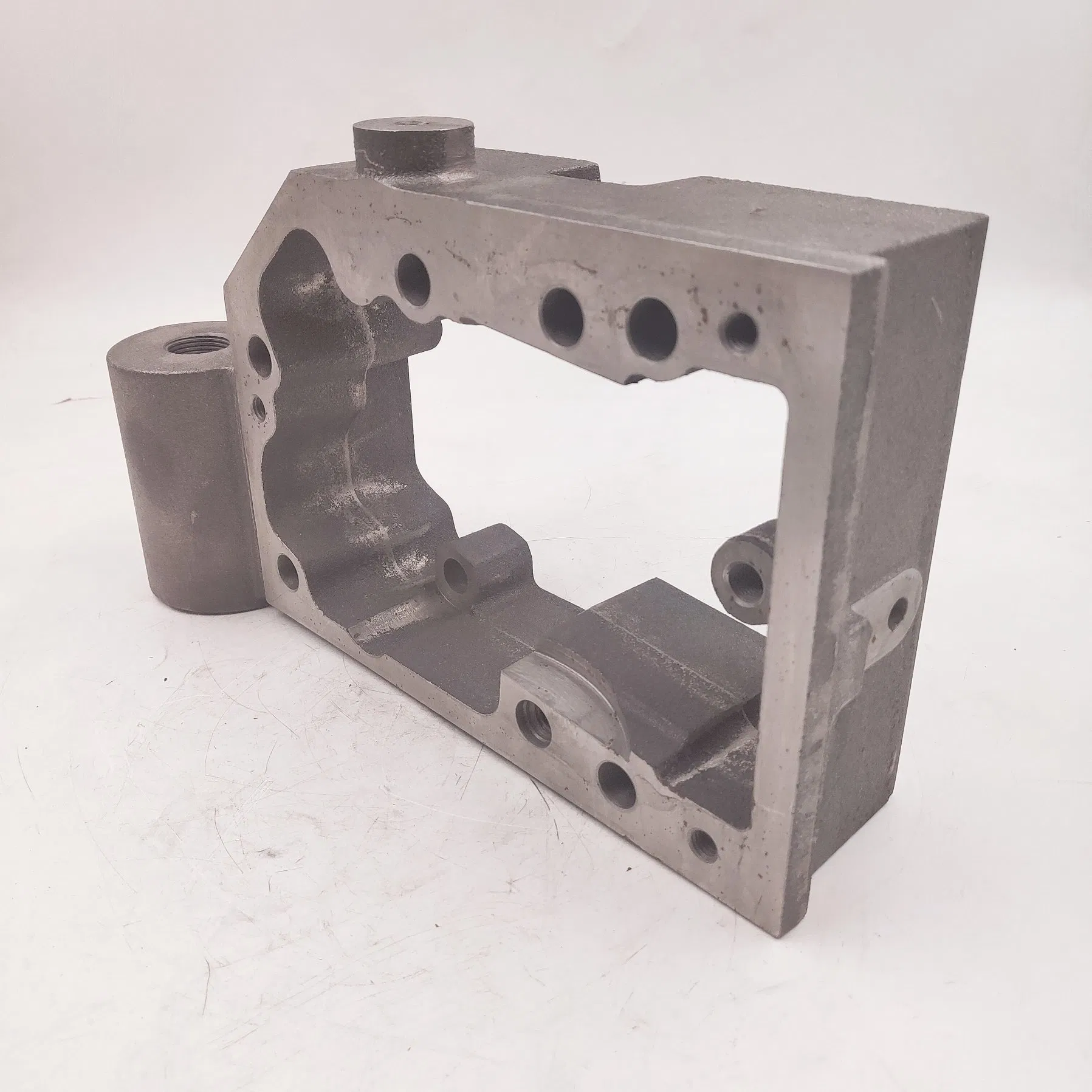 Ccec Spare Parts Rocker Lever Housing 5593394_3202197_4371884 for Construction Machinery Engine