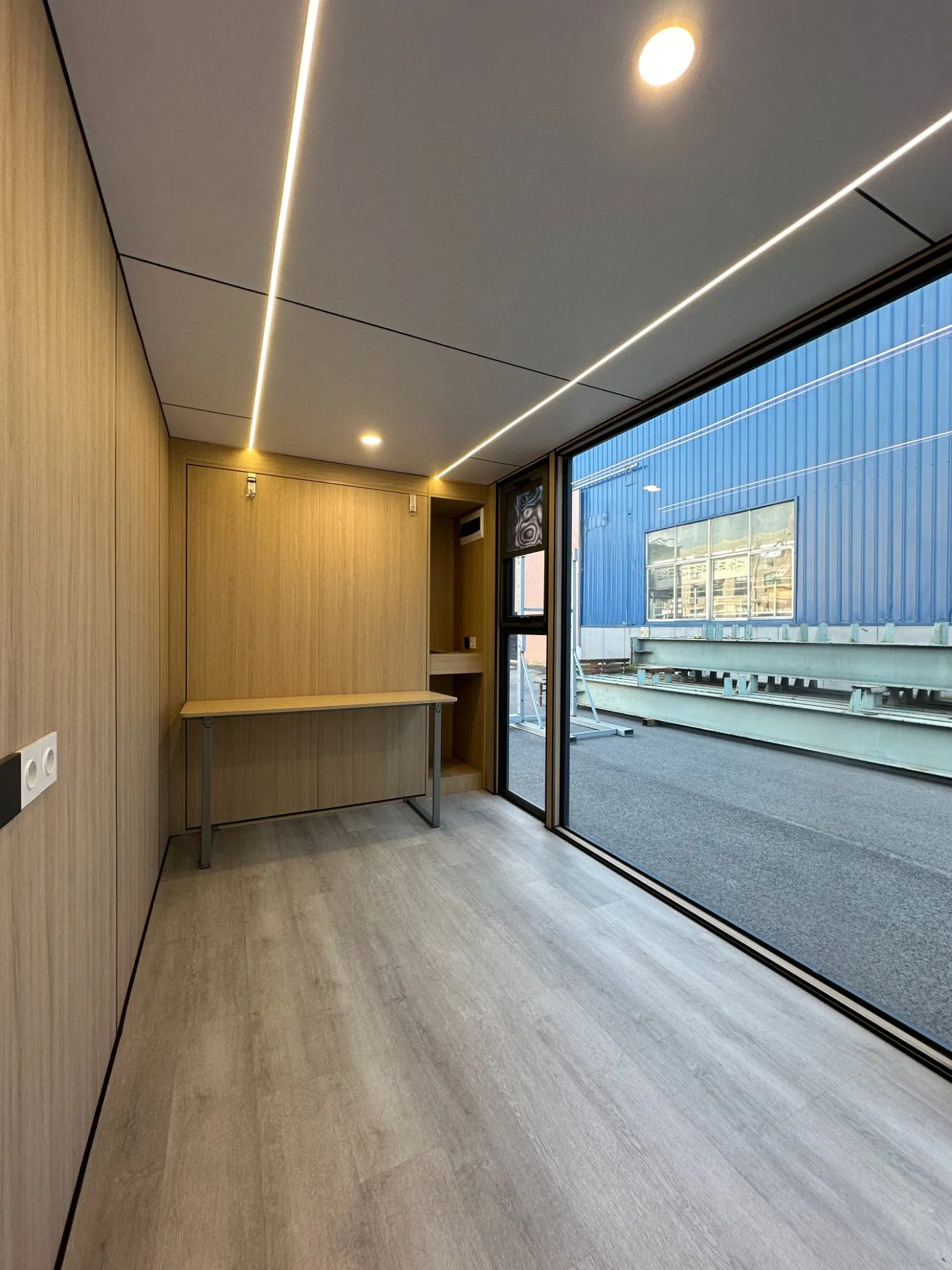 Urban Living Capsule: Space-Saving Solution with 30-Year Lifespan