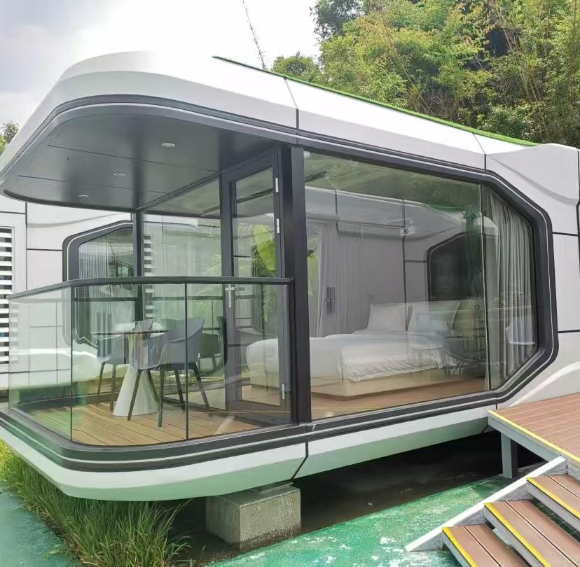 Experienced Team Eco-Friendly Modular Space Capsules House for Camping Resorts