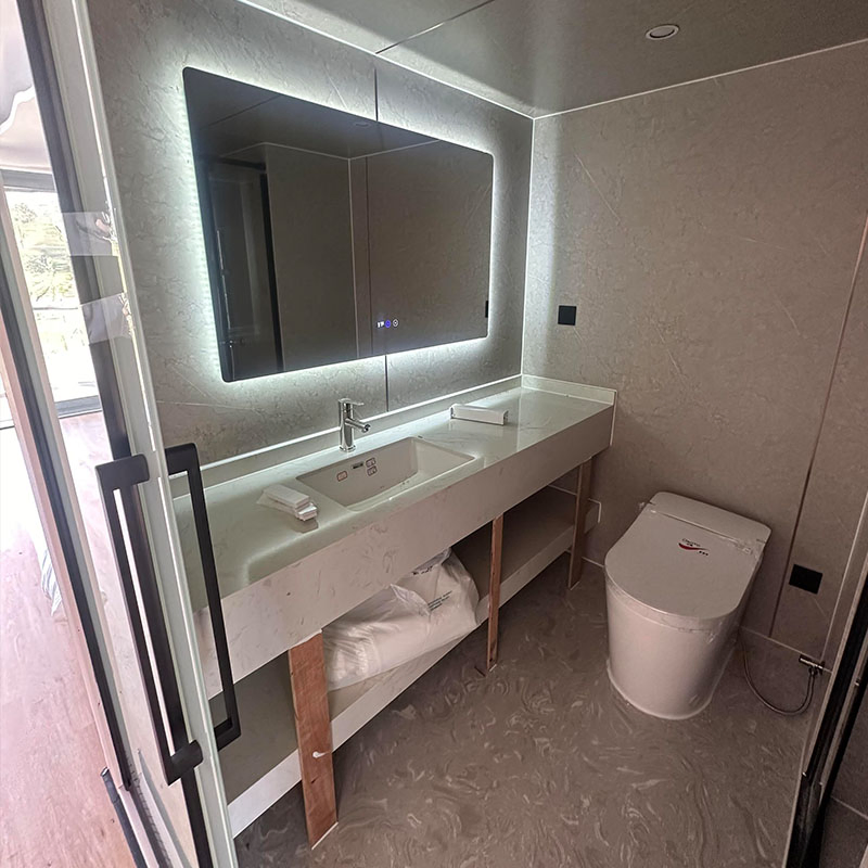 Prefabricated Modular Capsule House for Tiny Living &amp; Outdoor Office ISO9001 Approved