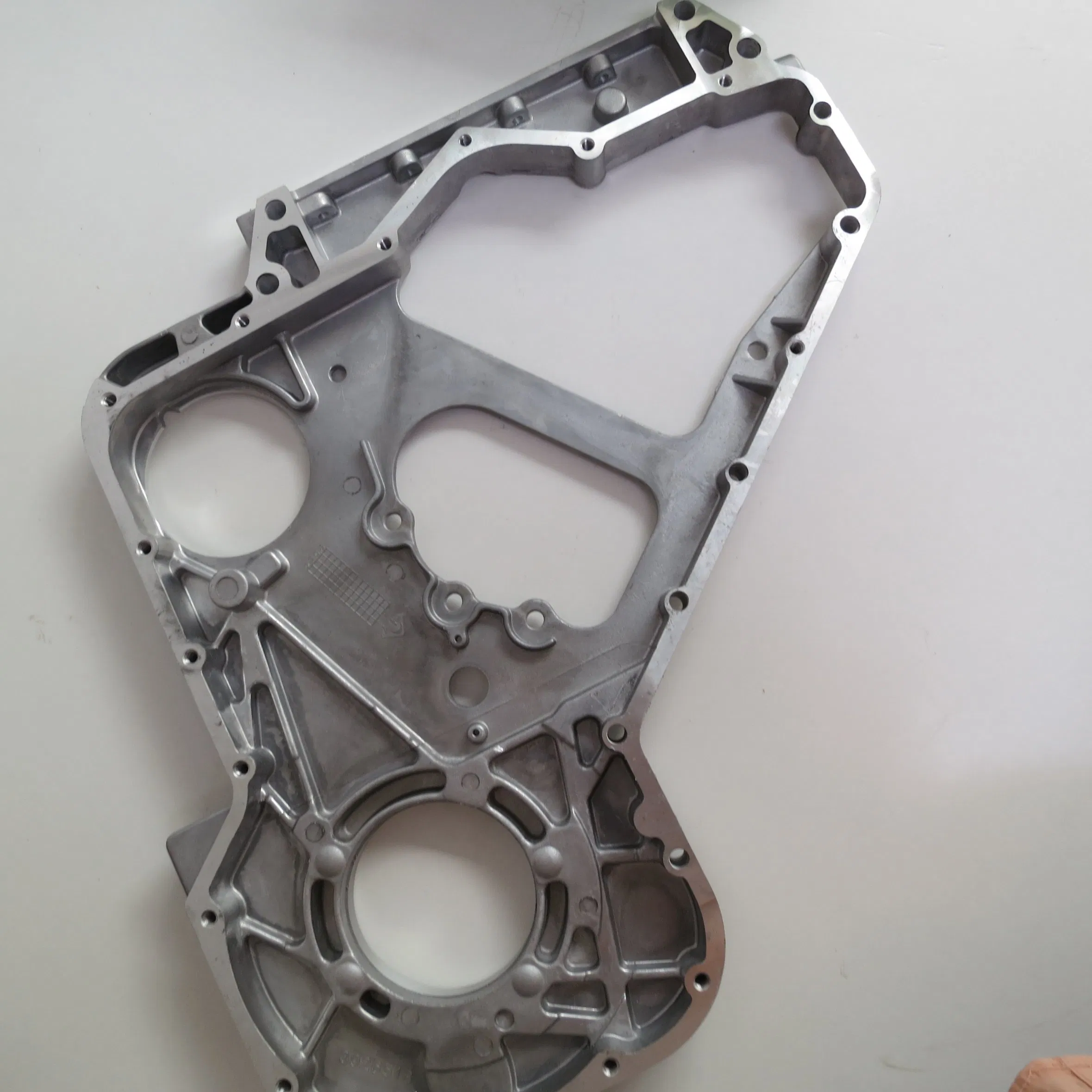 High-Quality Diesel Engine Gear Housing 3926721 3926518 for 6CT 6CT8.3 240HP Construction Machinery Parts