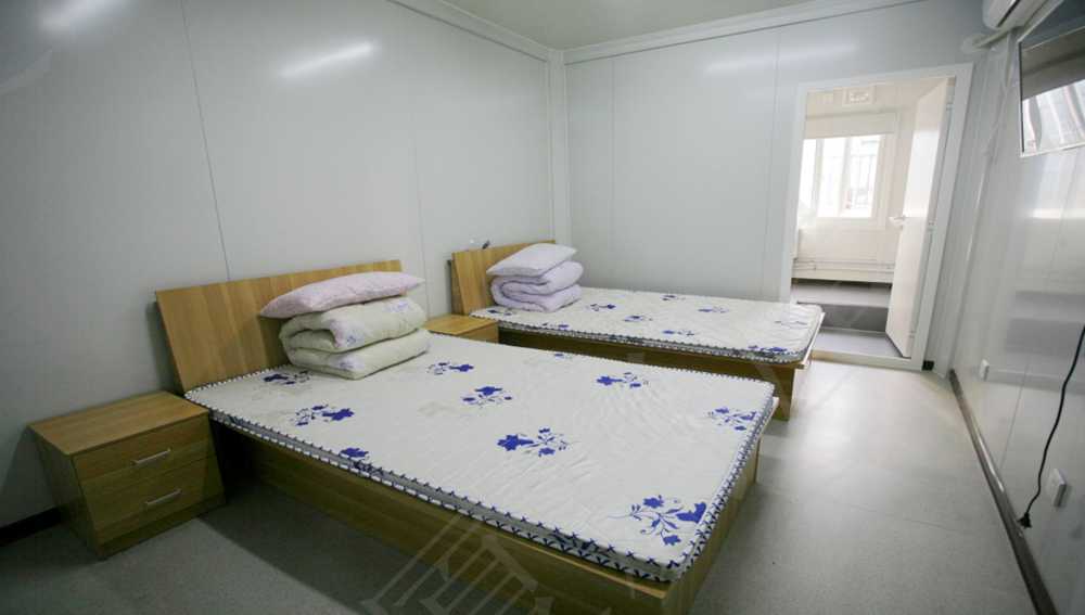 Fast Installation Temporary GS Housing Dormitory Living Flat Pack Container House 2 Storey Container House Turnkey Container House