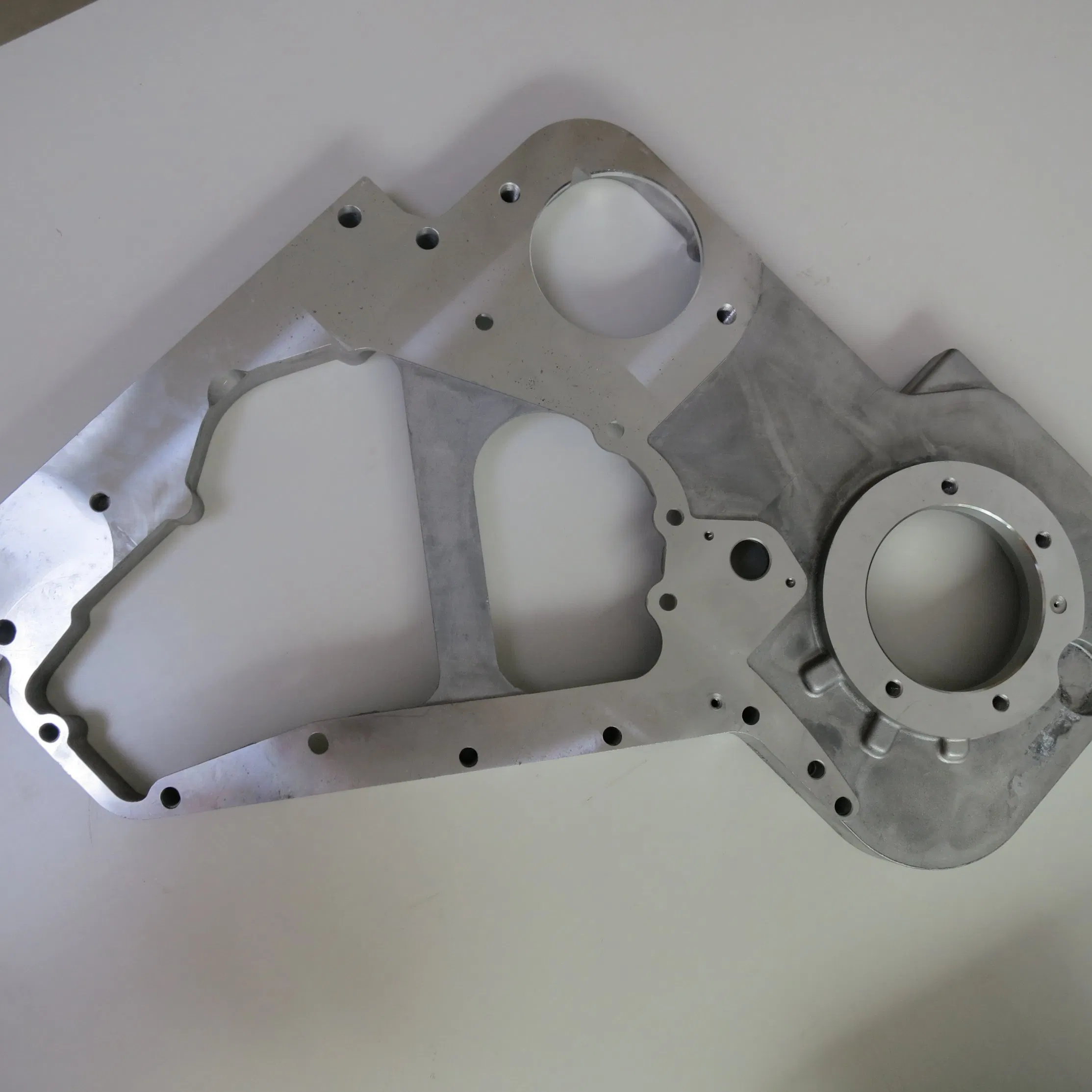High-Quality Diesel Engine Gear Housing 3926721 3926518 for 6CT 6CT8.3 240HP Construction Machinery Parts