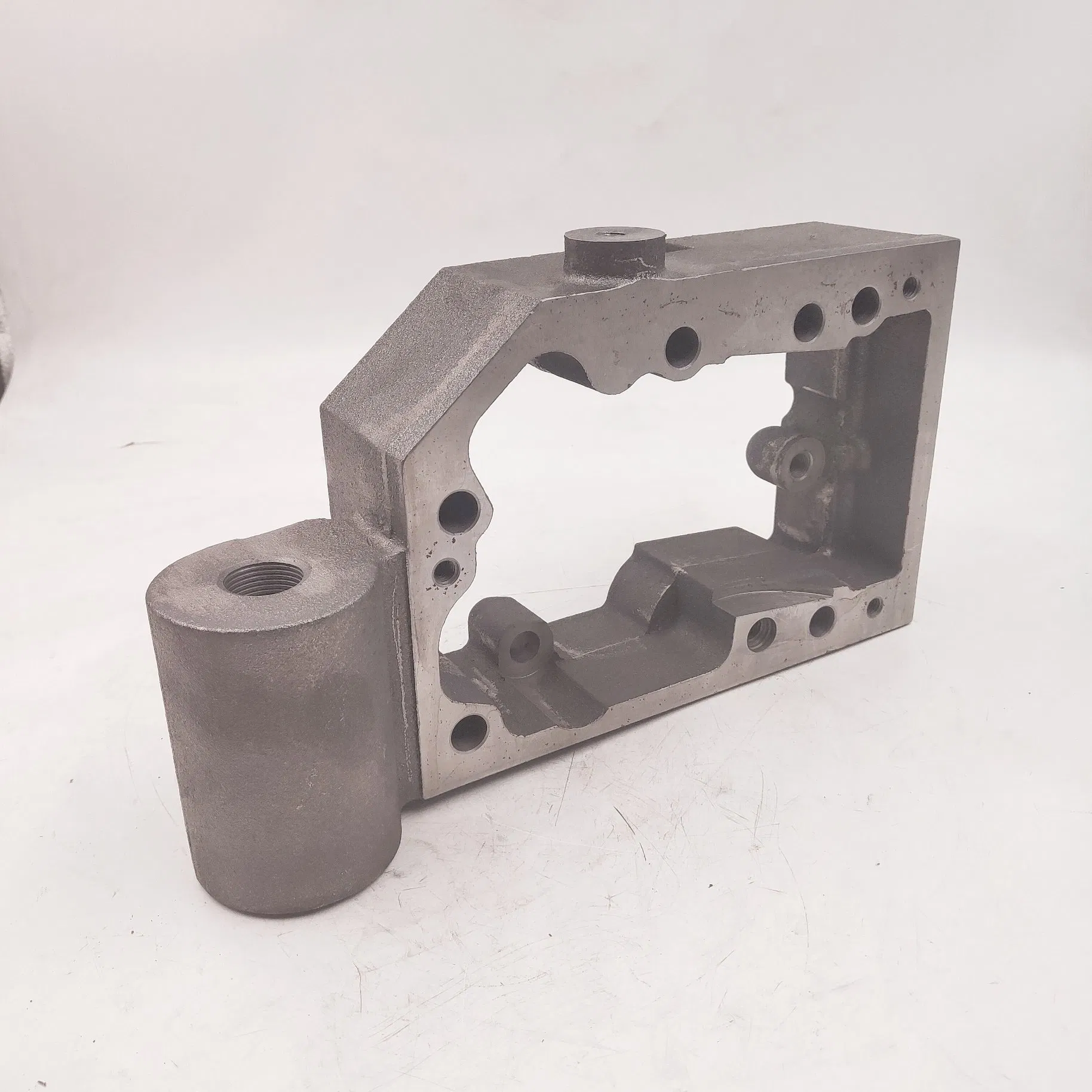 Ccec Spare Parts Rocker Lever Housing 5593394_3202197_4371884 for Construction Machinery Engine