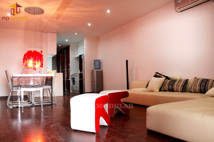 Prefabricated Integrated Capsule Home Prefab Mobile Light Steel Transportable Glass House Villa