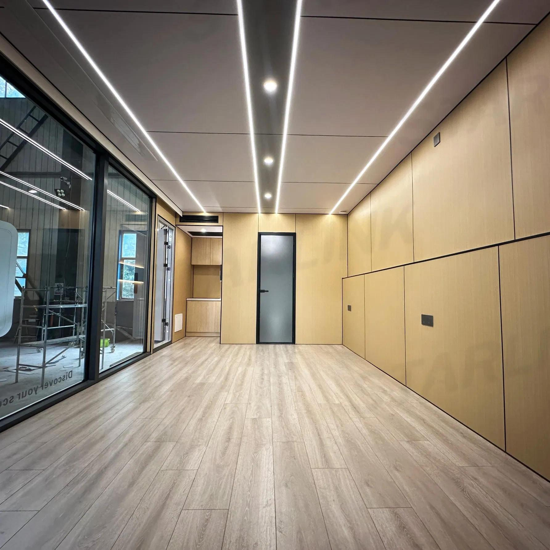 Urban Living Capsule: Space-Saving Solution with 30-Year Lifespan