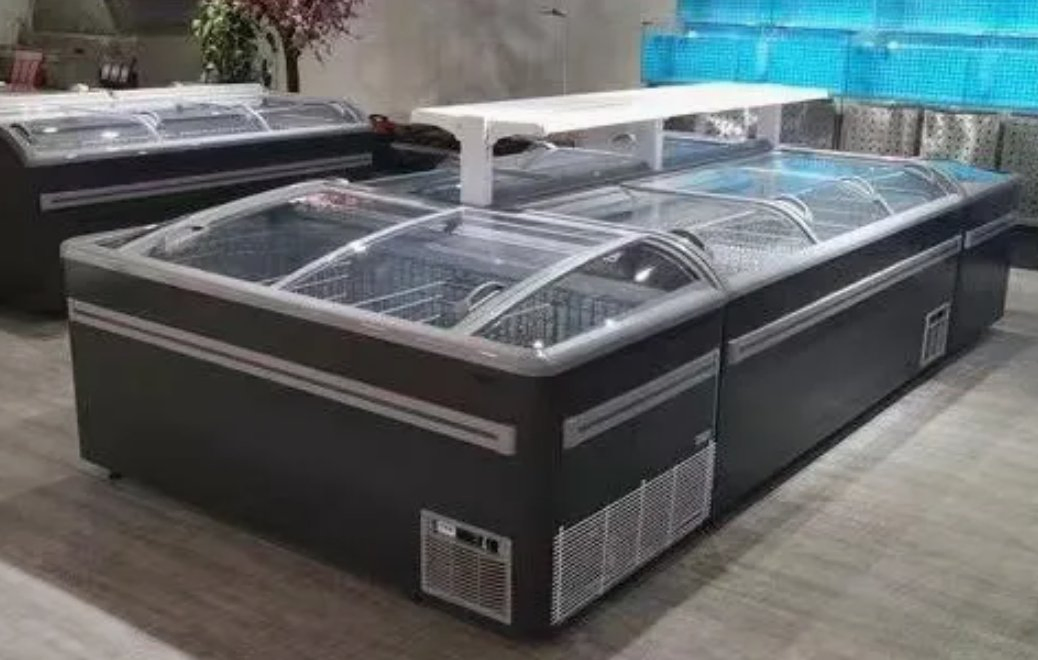 Energy-Efficient Commercial Deep Freezer with Advanced Cooling Technology