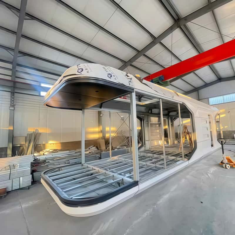 Modular Solar Capsule House with 2 Bedrooms, Kitchen and Toilet Space Capsule House