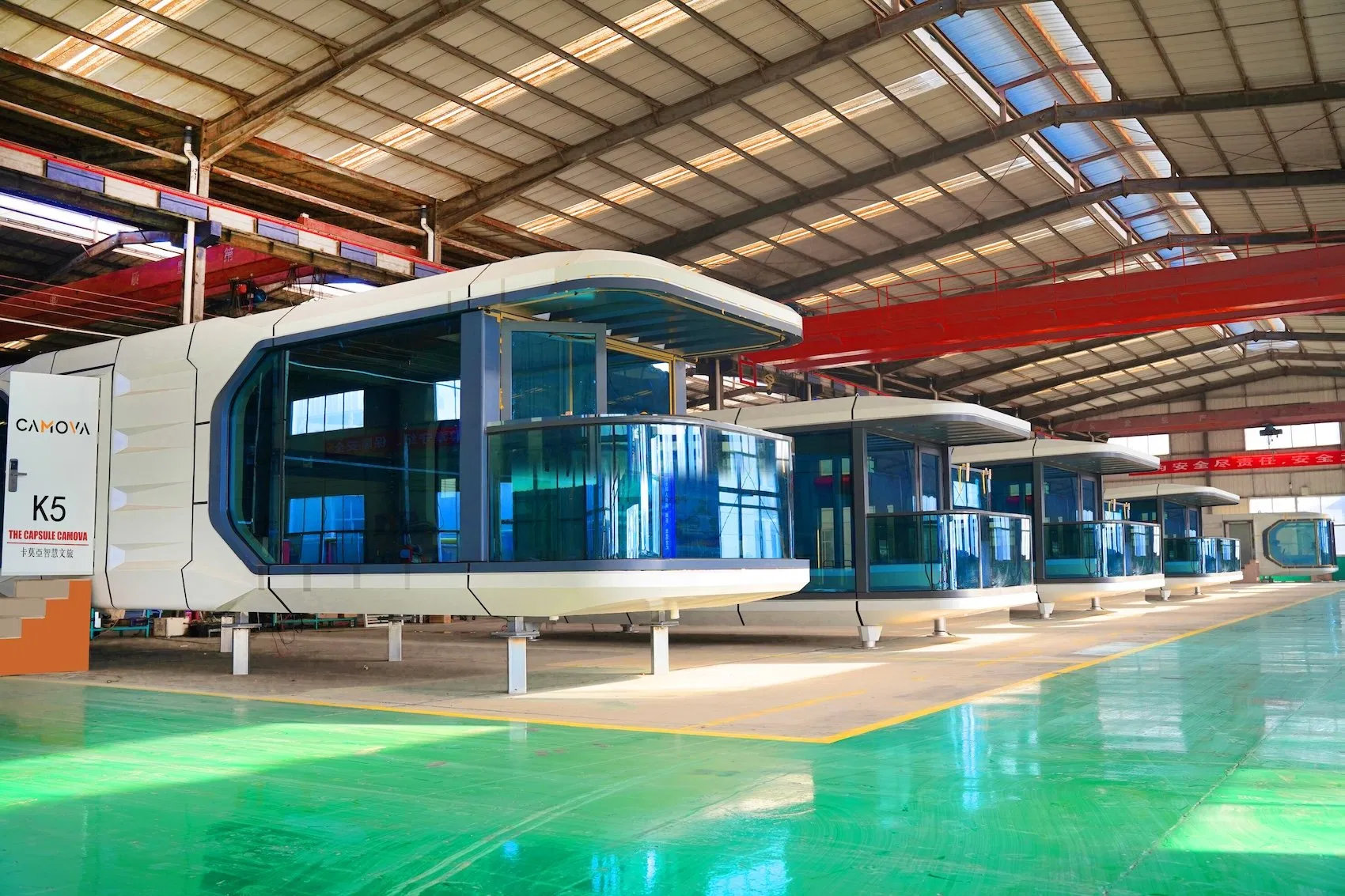 Stylish Luxury Expandable PVC Prefab Capsule House for Customizable Modern Relief