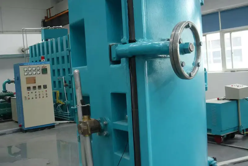 Vacuum Annealing Furnace Display 4