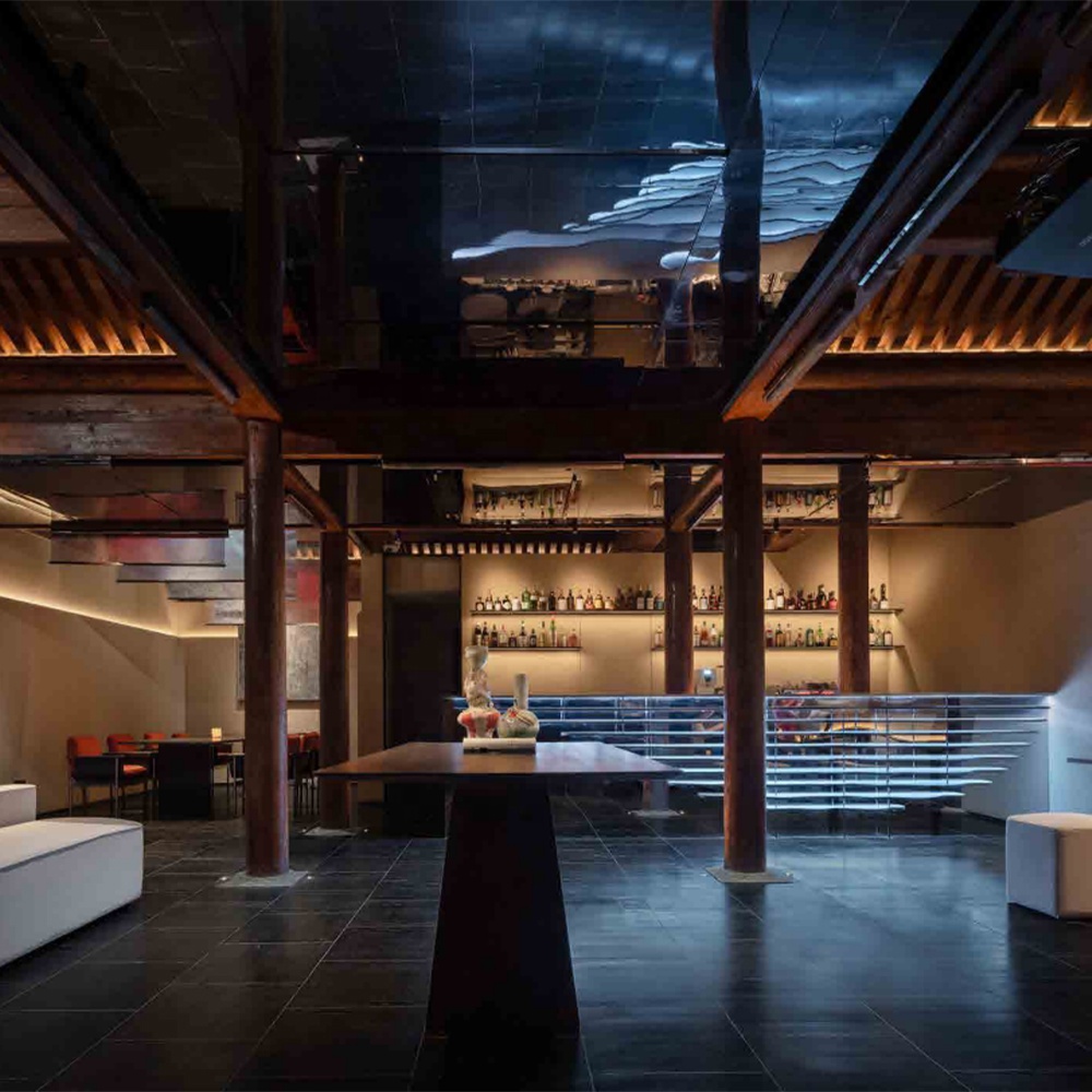 Commercial IP65 LED Lighting Solution for Restaurants Clubs Customizable Bars &amp; Dining Lounges with Professional Design Support