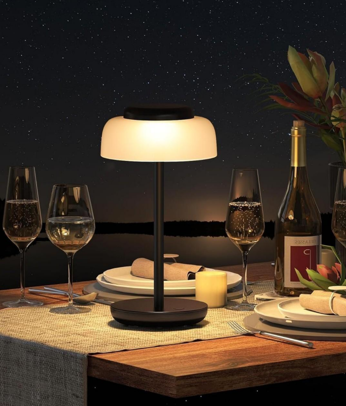 Modern Rechargeable Battery-Powered LED Ambient Table Lamp IP44 Waterproof for Outdoor/Indoor Use in Bars and Hotels