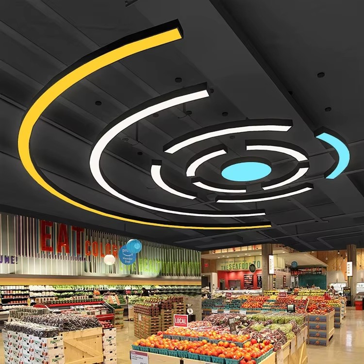 Modern Creative Snake Shape LED Linear Ceiling Pendant Light Iron Construction 110 Beam Angle For Office Supermarket Gym