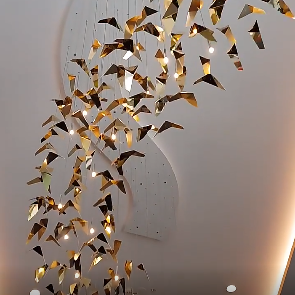 Luxury Gold Metal Art Custom Made Chandelier Pendant Lighting for Restaurant Hotels Clubs Lobby Stairs