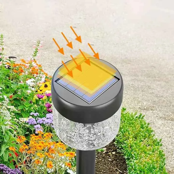 Solar Lawn Light 1