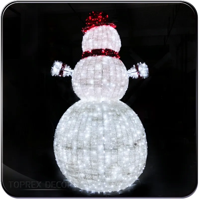 Snowman light detail 3