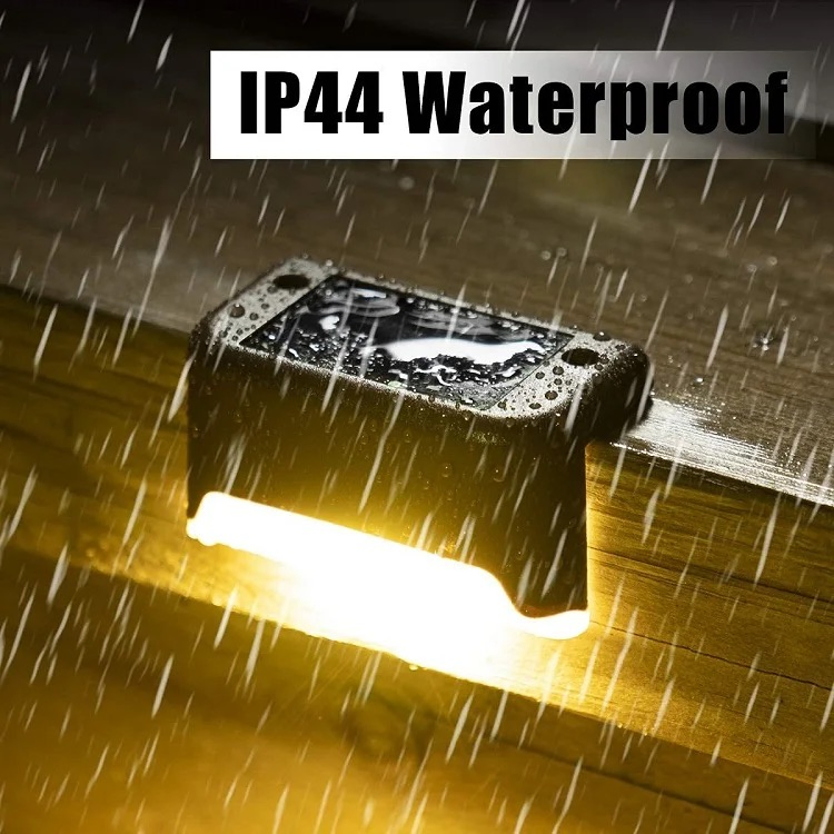 Hot Selling Fence Lamp Solar Powered LED Deck Stairs Outdoor Garden Wall Fence Yard Lights Patio Railing Path Wall Lamp