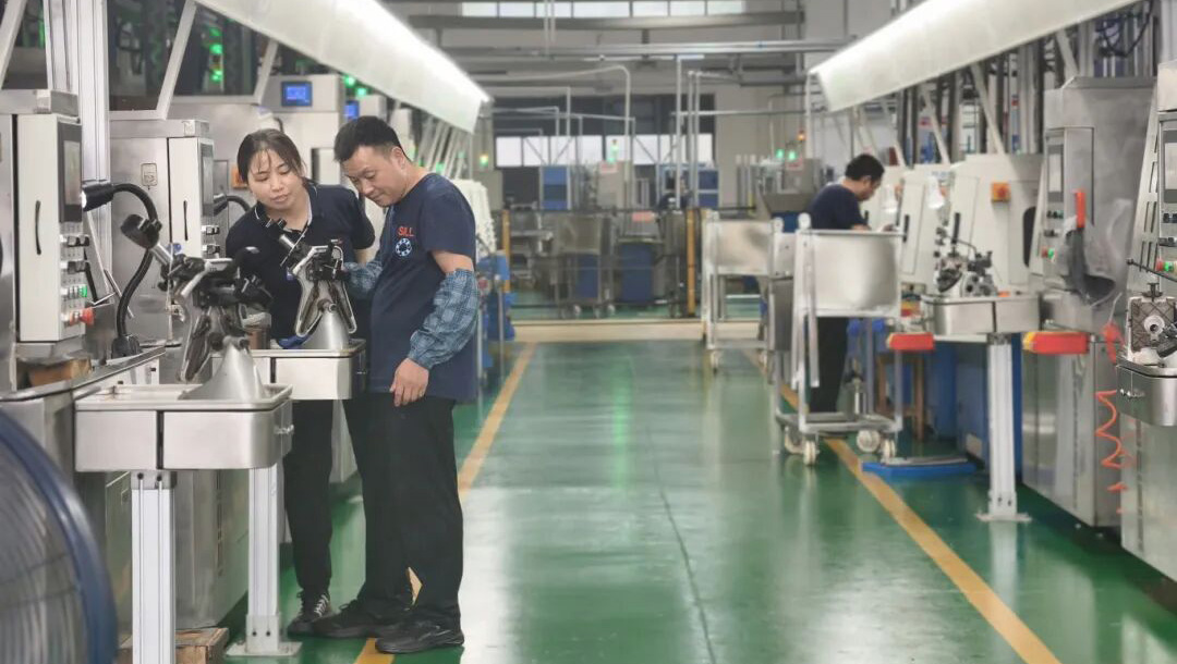 Sill Bearing products exported globally — precision bearings shipped worldwide from Hangzhou Bay