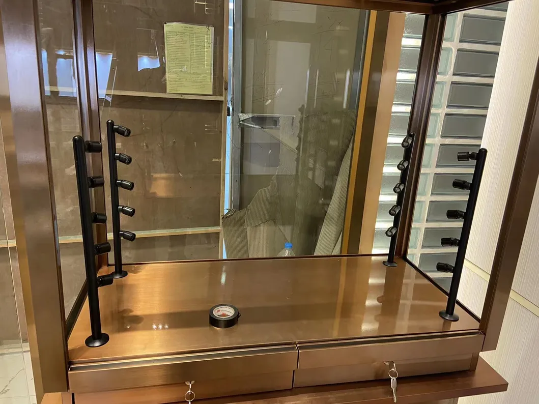 Watch Showcase Lighting