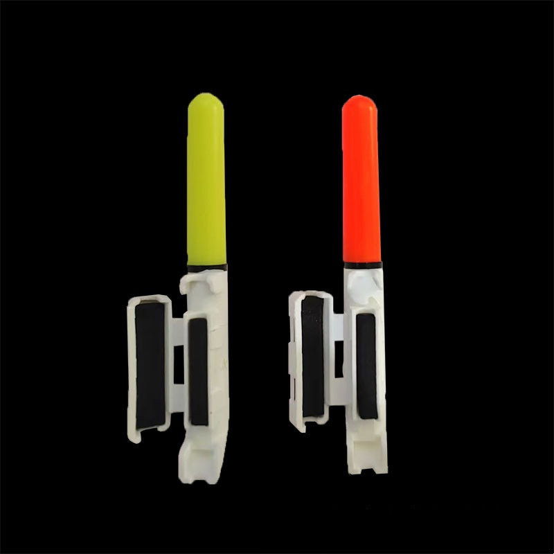 Clip-on Type Glow-in-The-Dark Night Fishing Light Used on Rod Tip to Attract Fish