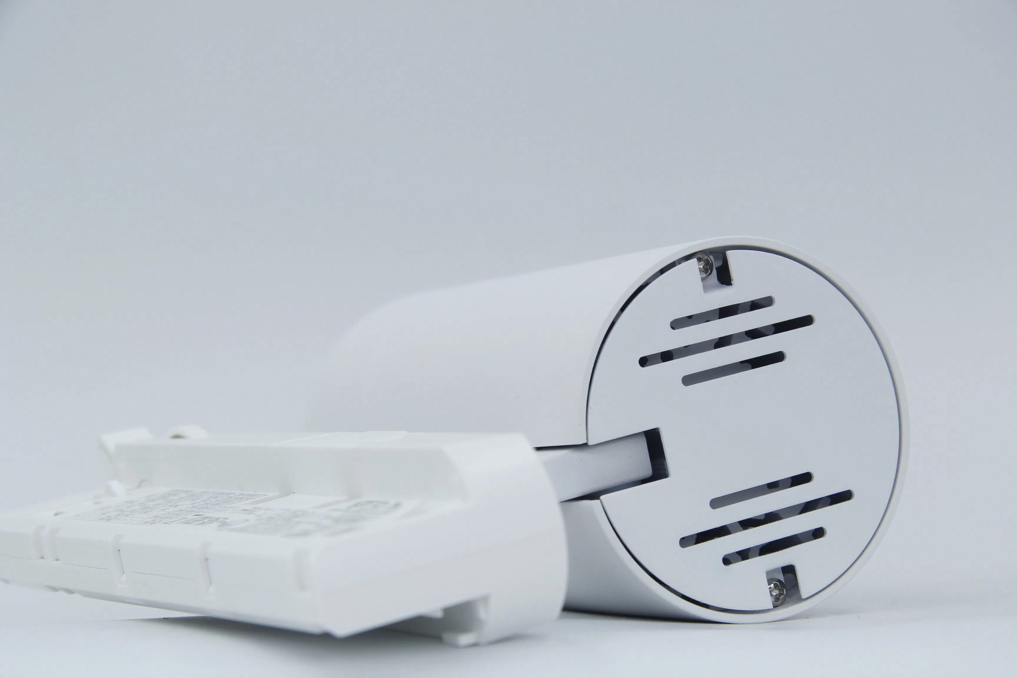 Indoor Energy-Efficient Track Light 15W Commercial Track Spotlight Indoor LED Lighting