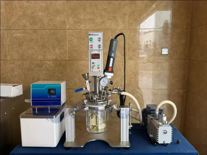 Sina Ekato 5L Lab Vacuum Emulsifying Mixer for cosmetic R&D