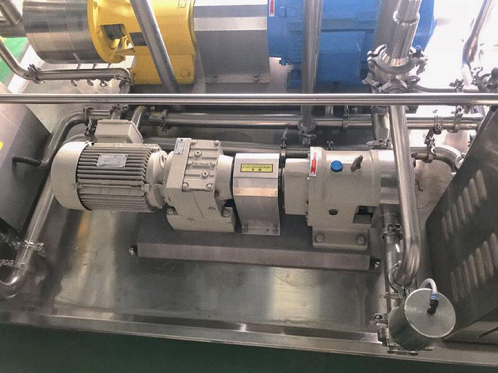 Labeling Machine 3