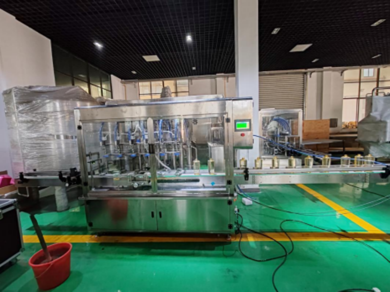 Custom  Fully automatic six head follow filling machine suitable for 100-2500ml Manufacturers, Factory