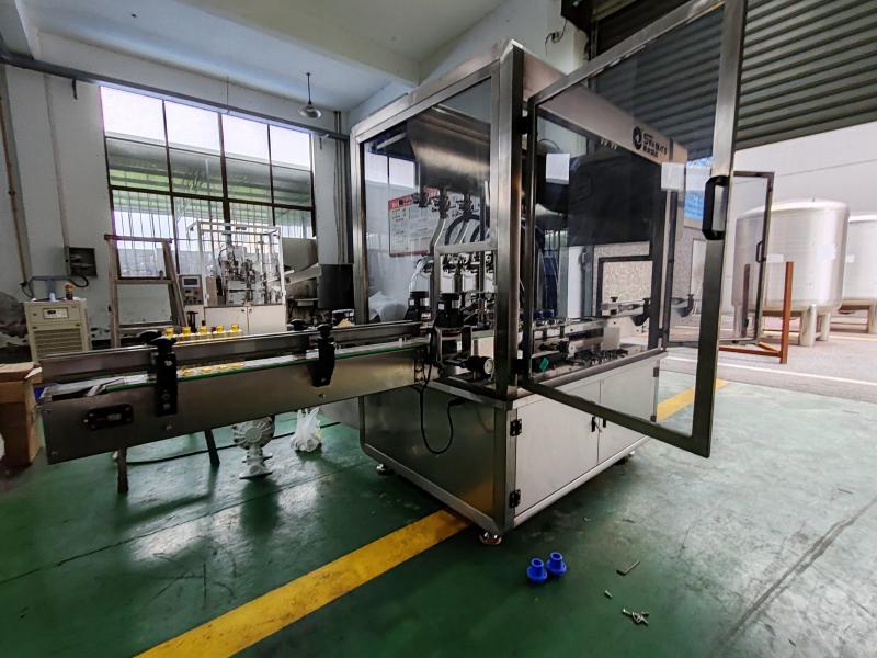 Custom  Fully automatic six head follow filling machine suitable for 100-2500ml Manufacturers, Factory