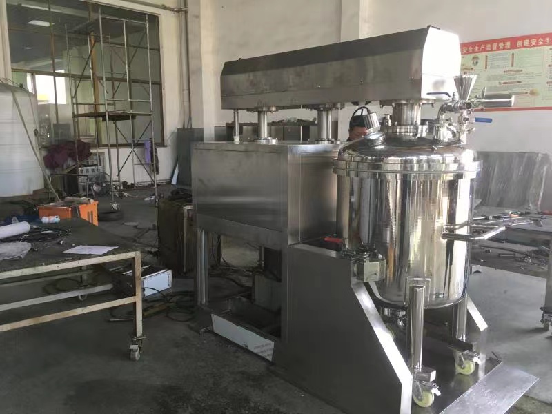 Vacuum Emulsifying Machine Detail 2