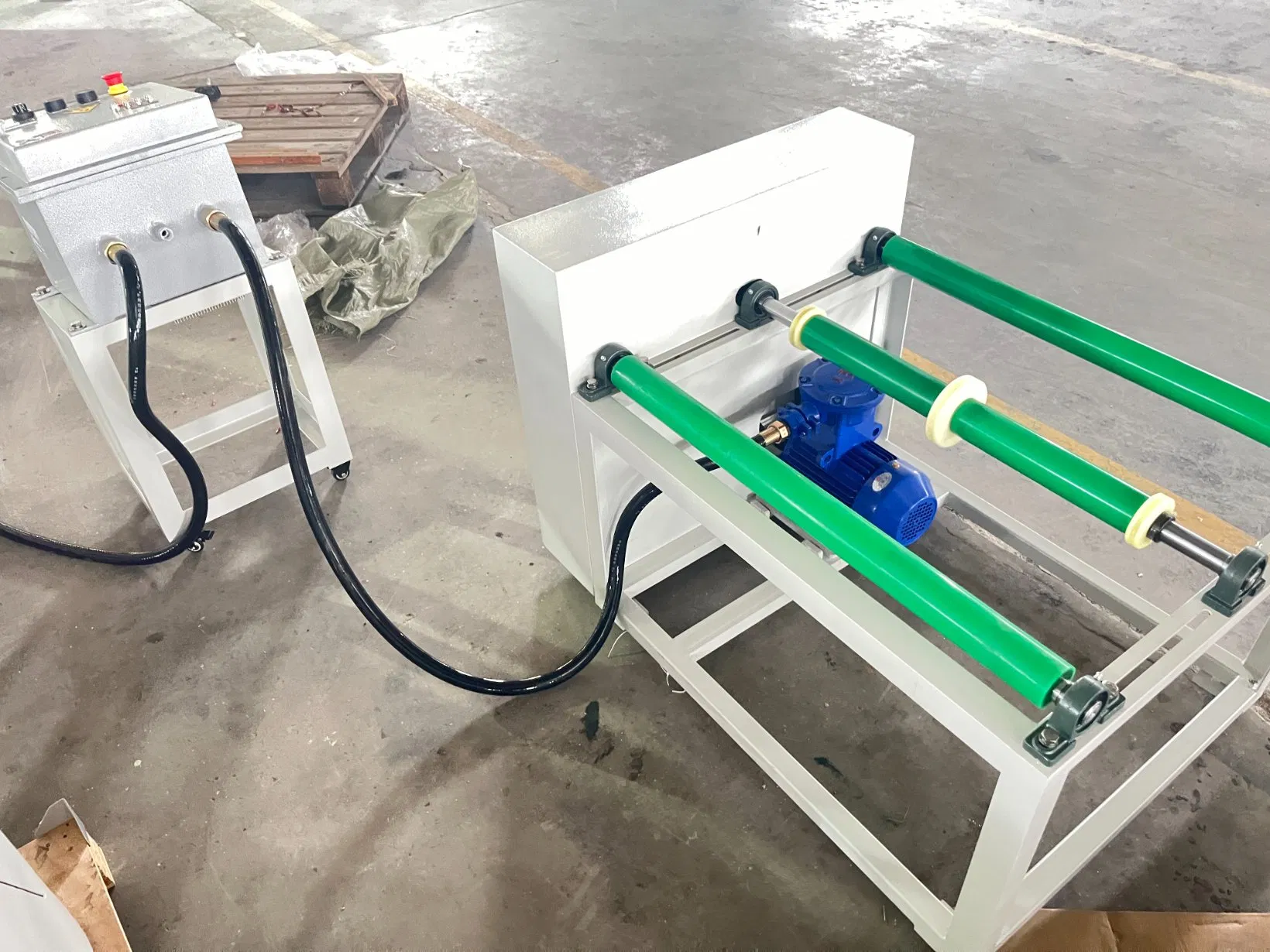 The Four-Station Tank Grinder Can Be Operated Either Intermittently or Continuously, Providing Flexible Grinding Options for Different Laboratory Applications