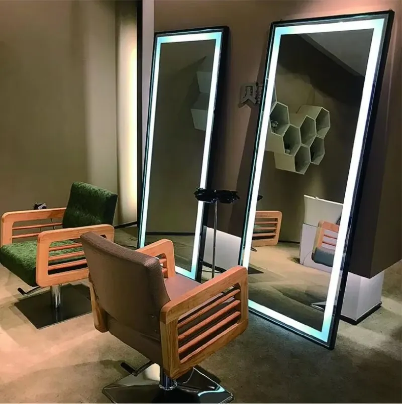 Barber Mirror Station Photo 10