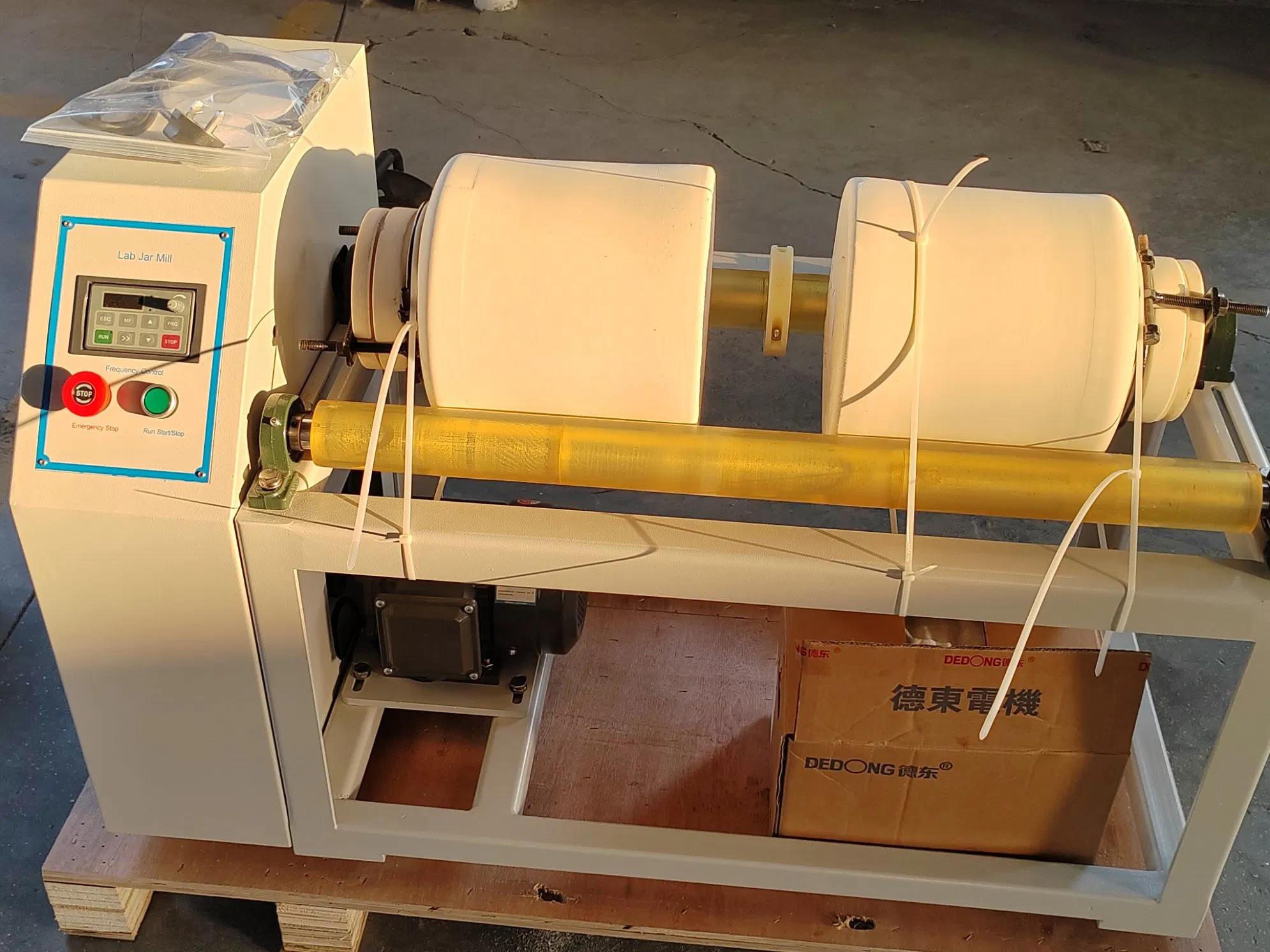Versatile 2 Workstation Planetary Ball Mill for Laboratory Use