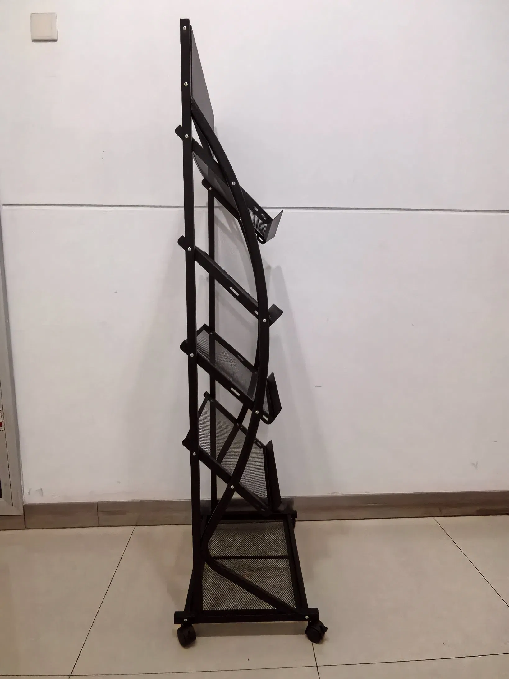 Simple Iron Floor Magazine Display Rack for Offices and Public Area