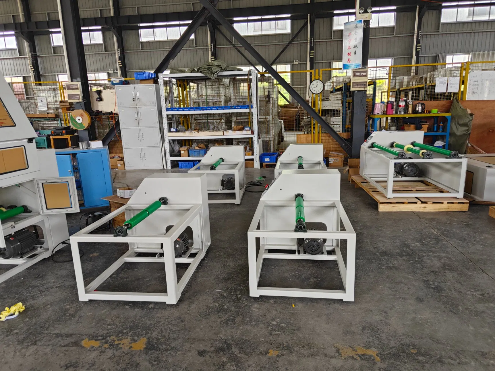 Imported Motor Four-Station Rolling Ball Mill, Designed for Reliable and Efficient Laboratory Grinding