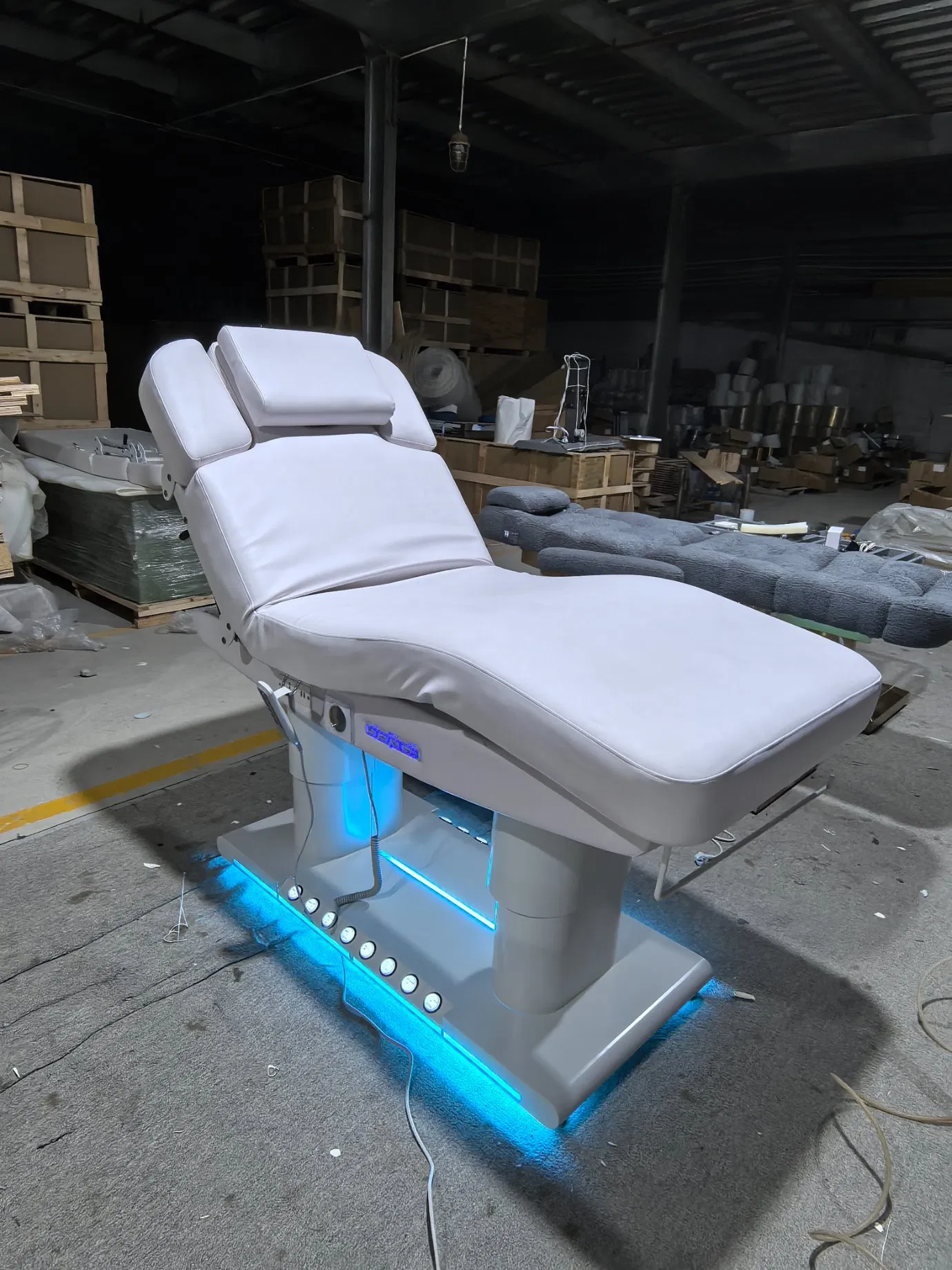 Esthetician 4 Motor Massage Table Salon SPA Facial Electric Beauty Beds Curve Lash Bed