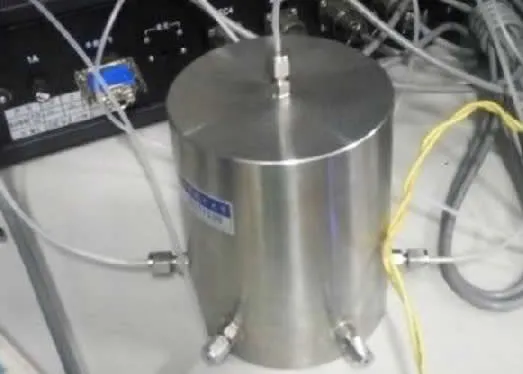 Stainless Steel Customized Gas Mixing Tank Detail