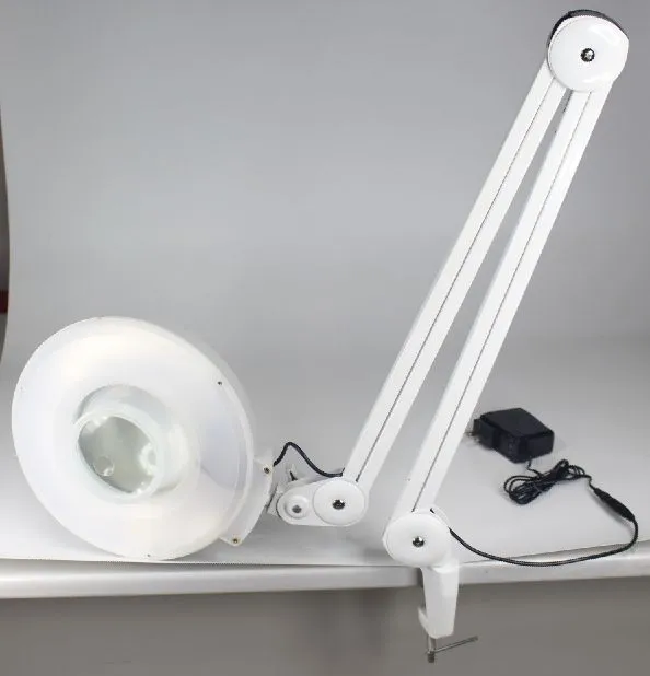 Magnifying Lamp Detail 1