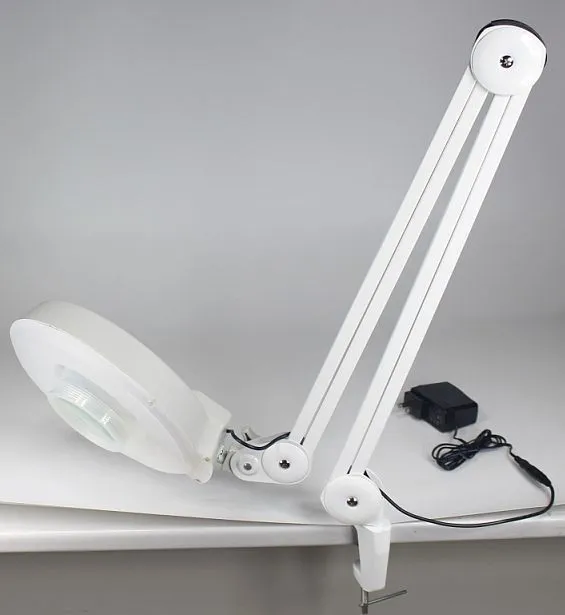 Magnifying Lamp Detail 2