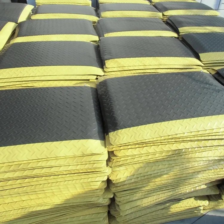 Leenol Yellow/Black ESD Anti-Fatigue PVC Floor Mat