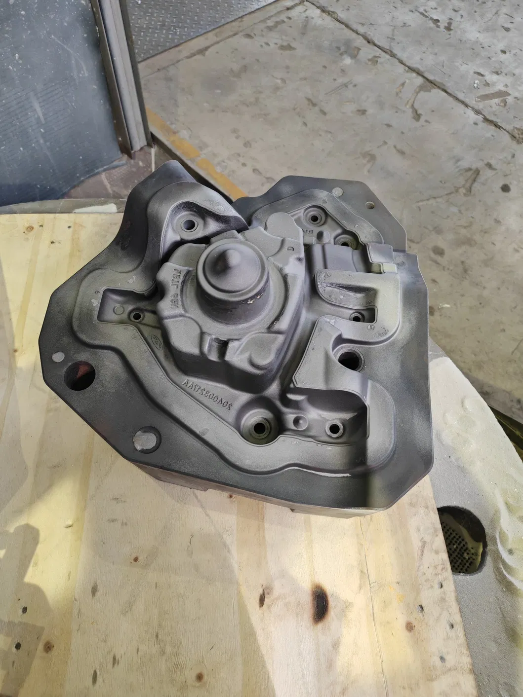 Premium Design Die-Casting Molds with Exceptional Quenching and Tempering