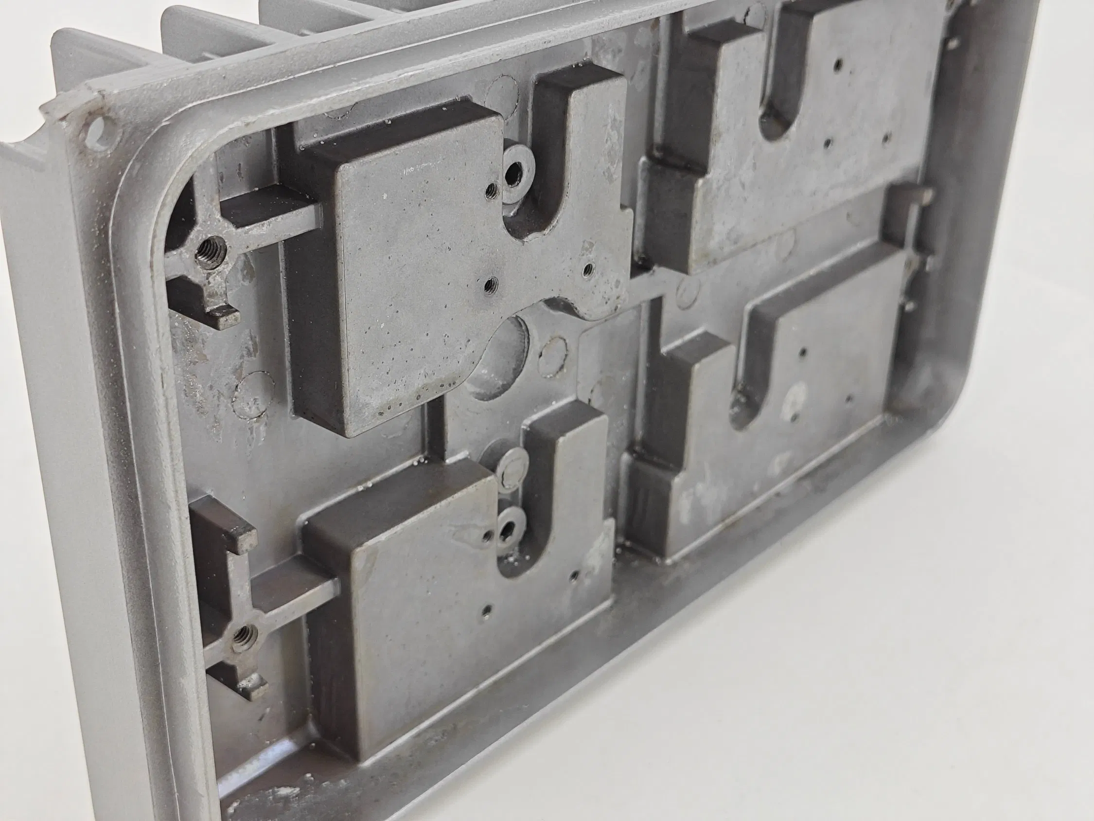 High-Quality Painted Truck Components for Die Casting and CNC Machining