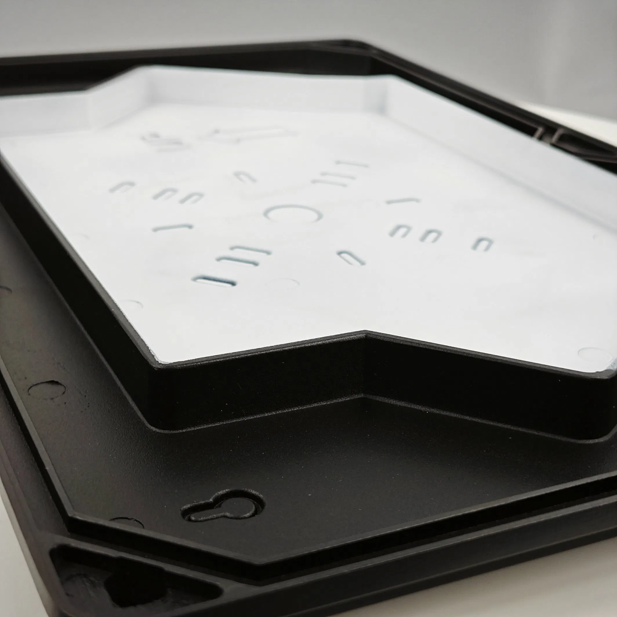 Precision Metal Components: Durable Die Casting &amp; CNC Machining