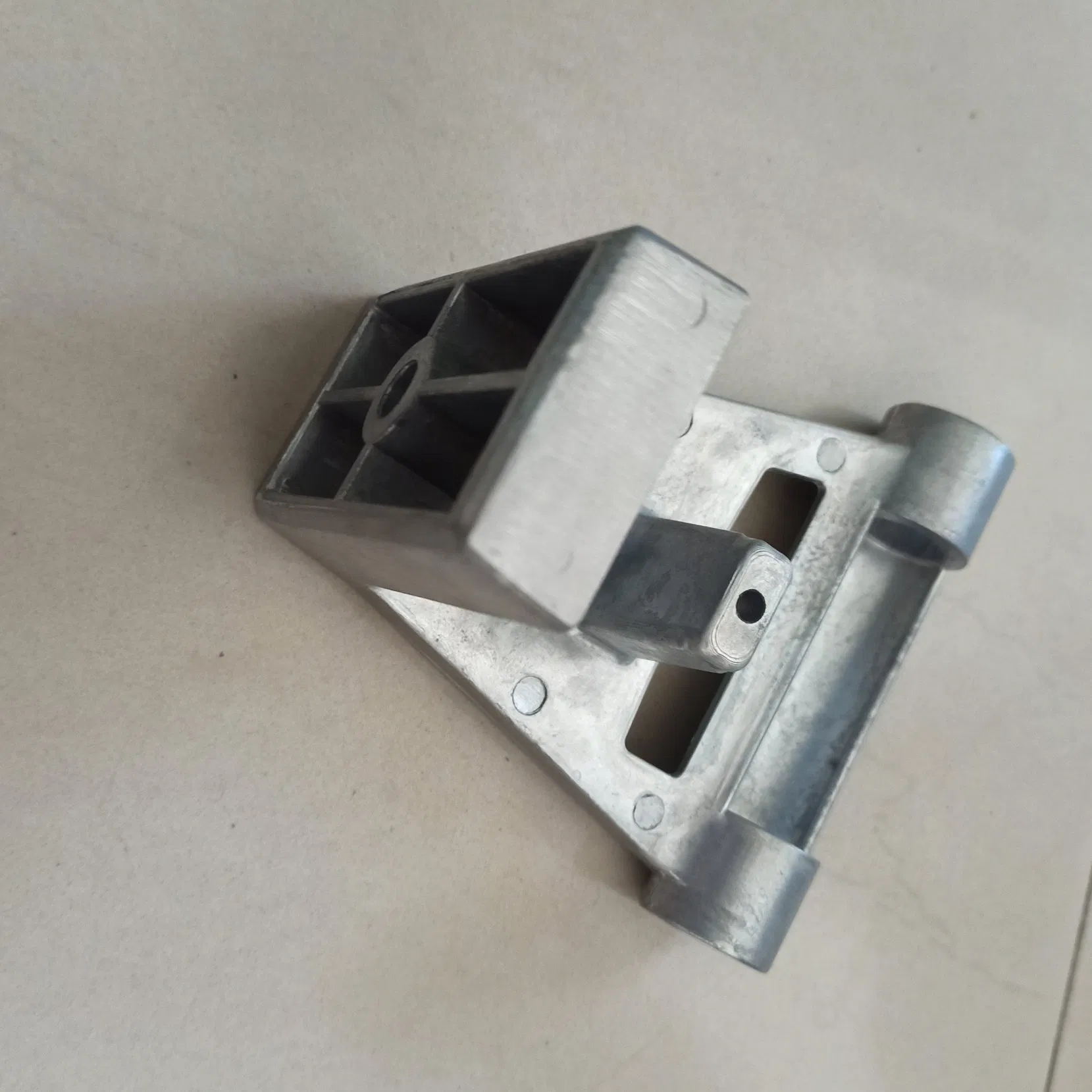 Custom Aluminum Zinc Alloy Metal Parts High Pressure Precision Gravity Die Casting