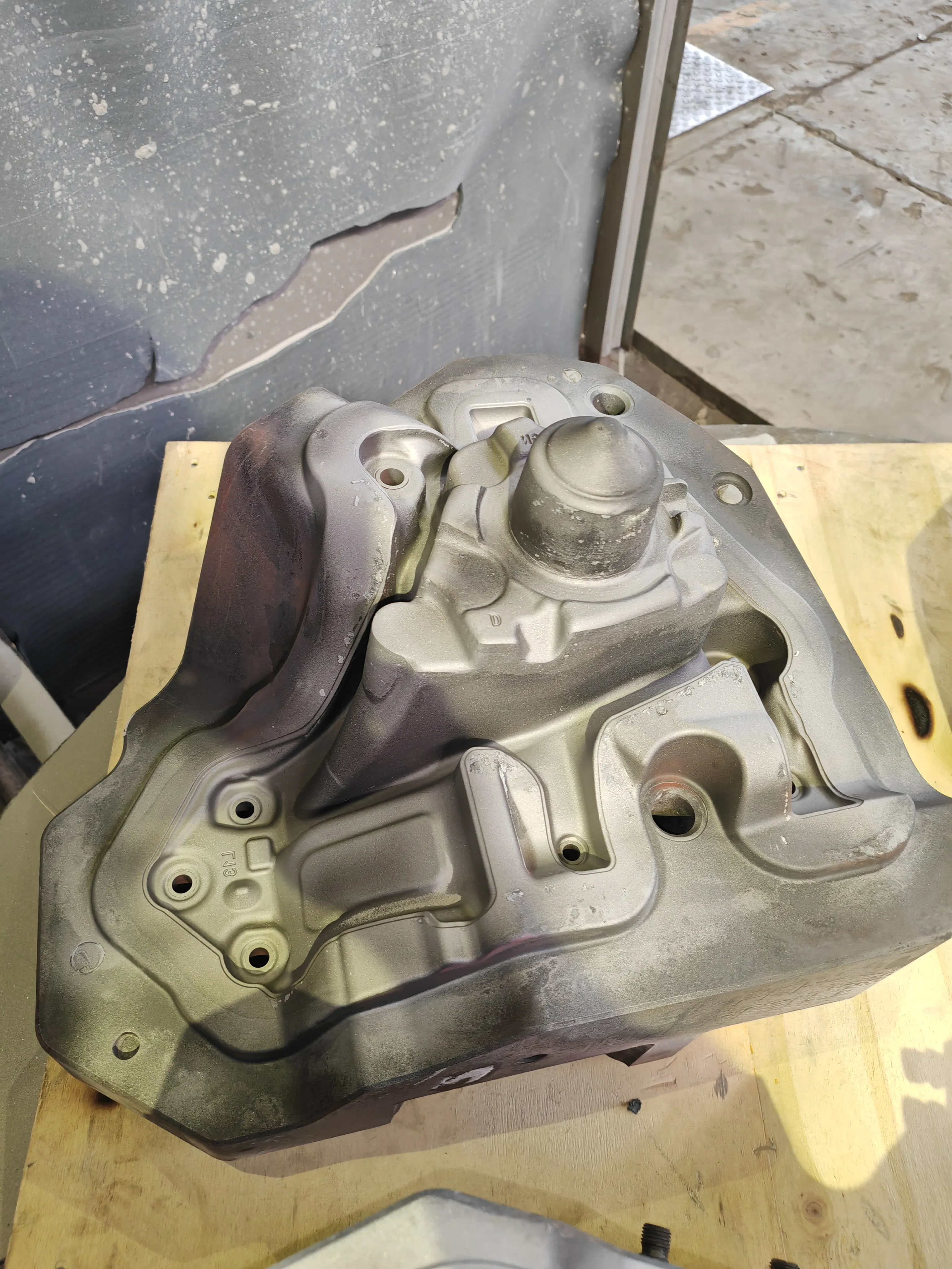 Premium Design Die-Casting Molds with Exceptional Quenching and Tempering