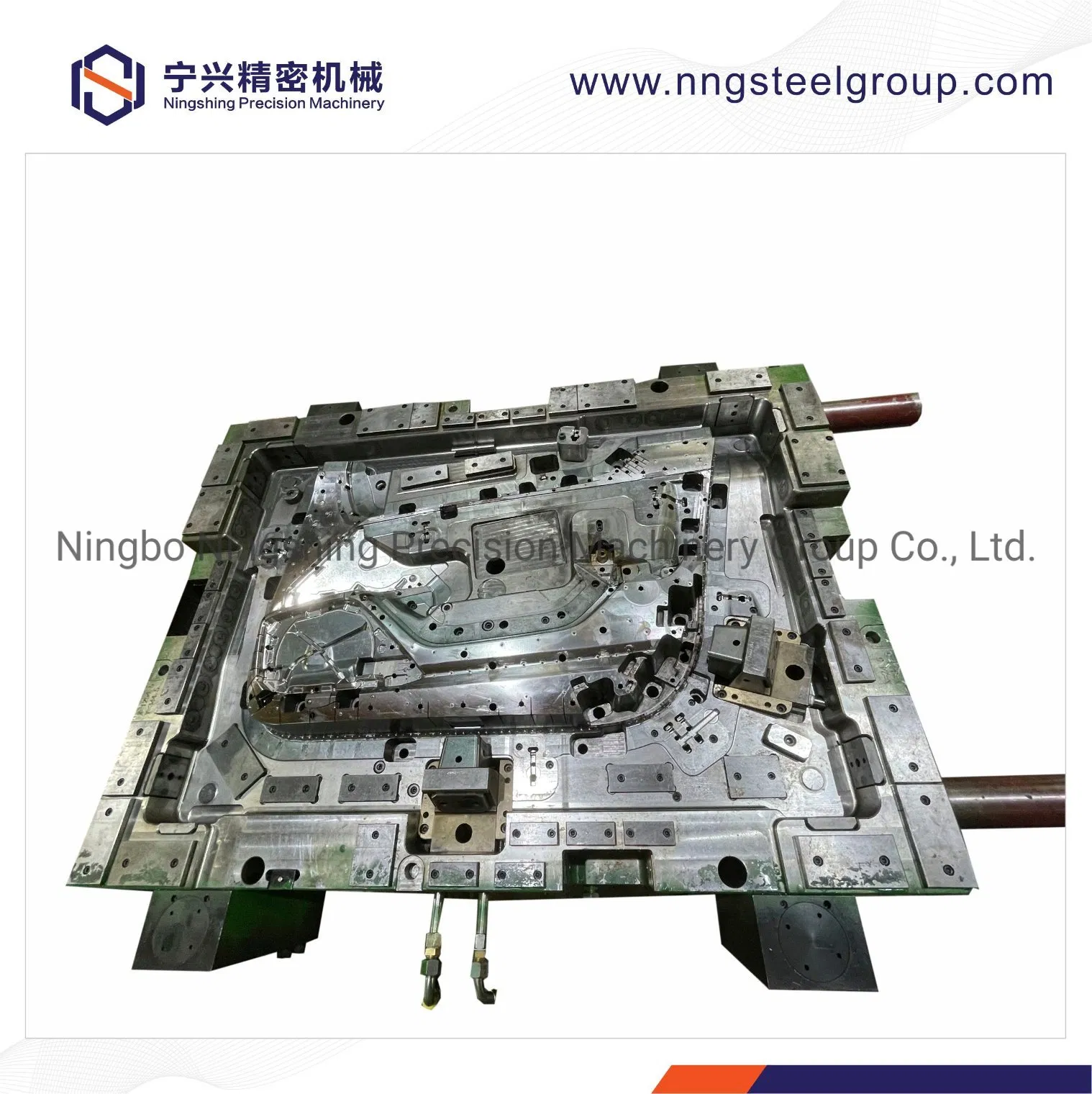 Plastic Injection Mold Design Mould with Mold Base Automobile Door Panel Deflector High Pressure Die Casting