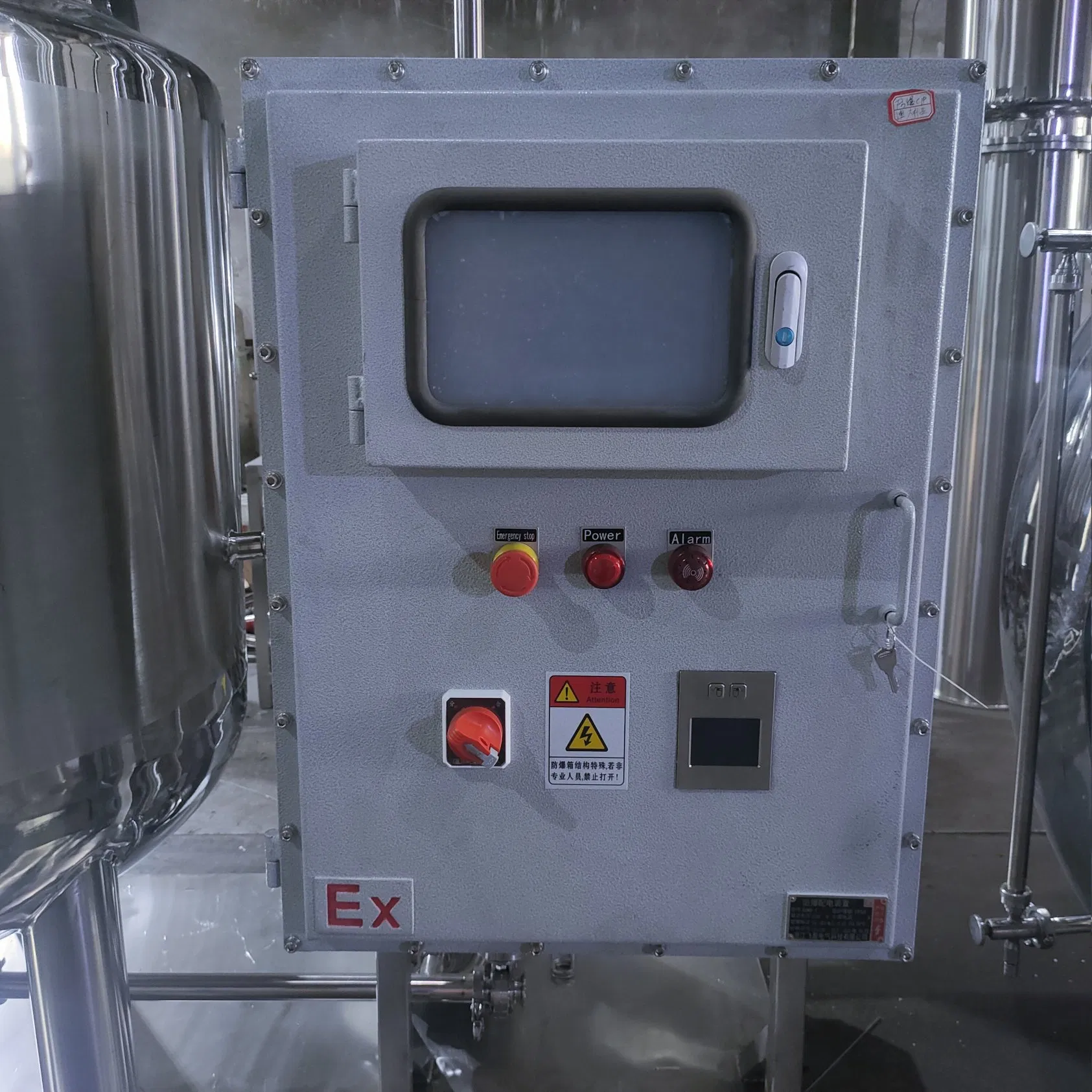 Sistema de Control a Prueba de Explosiones para el Proceso de Limpieza y Lavado de Soluciones de Acero Inoxidable Joston